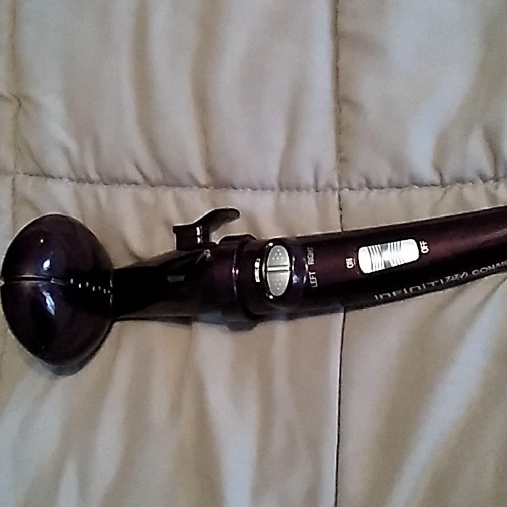 Infiniti Pro Self feeding curling tool